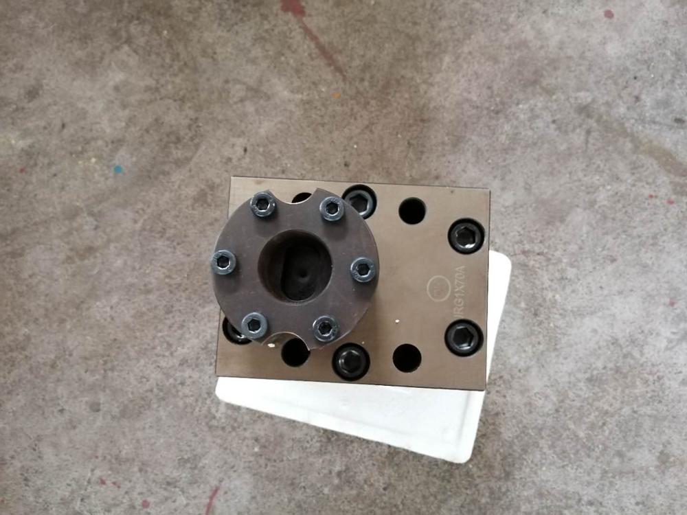 Dişli pompası, evcil hayvan eriyiği için sayaç pompası, polyester zımba fiber makine yedek parçaları